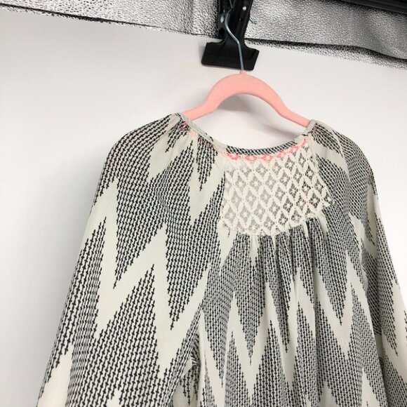 Rewind Creme chevron print peasant blouse with  neon pink pops of color XS - Picture 5 of 15